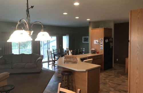 Brooklyn House | Spacious Vineyard Lake Lakefront Cottage within 5 minutes of MIS