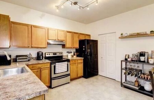 Washington House | Spacious Washington, D.C. Rowhome w/free parking!