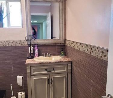 El Paso House | Spacious West El Paso 19 min from Airport, Fort Bliss Military Base