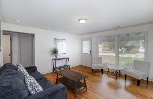 Wichita House | Spacious West Side Home away from Home!