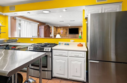 El Paso House | Spacious Westside El Paso home perfect for long term stays.