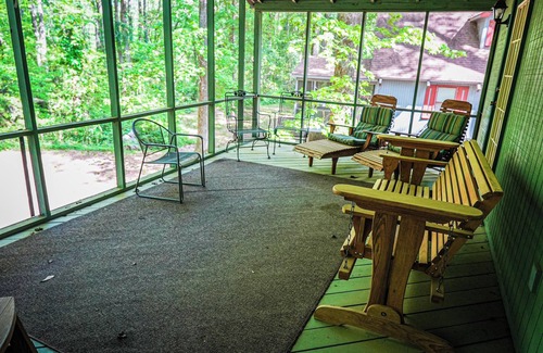 Pine Mountain Ski Chalet | Spacious wooded View chalet just miles from all local attractions!