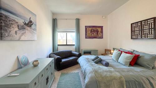 Ta' Xbiex Apartment | Spaciously Cosy 3BD Accomodation in Ta Xbiex - Yacht Marina & Valletta Views