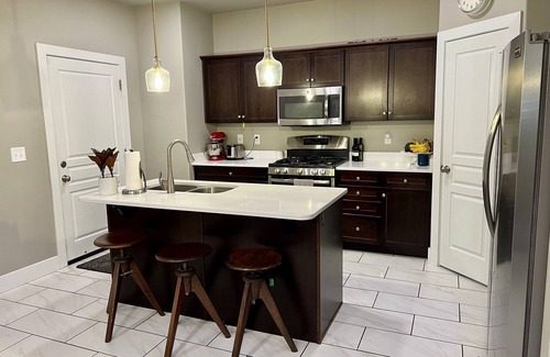 Lehi House | SpaciousTownhome with Private Back Yard