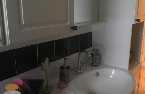 Hakenfelde Apartment | Spandau möblierte 1zimmer Wohnung mit Garten und große Küche