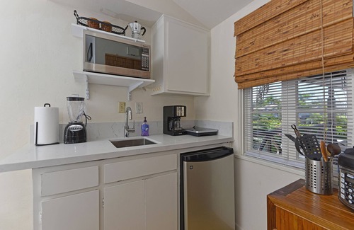 Village of La Jolla House | Spanish Casita in the Village of La Jolla - Walk to Everything