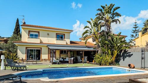 Can Trabal Villa | Spanish Experience, Villa & Pool