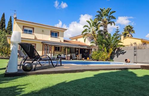 Can Trabal Villa | Spanish Experience, Villa & Pool