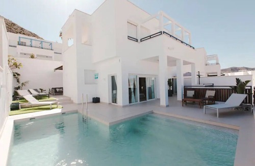San Jose Villa | Spanish villa in Cabo de Gata . 10 min from the beach. Private saltwater pool. .