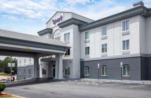 Commerce Hotel | Spark by Hilton Commerce, GA