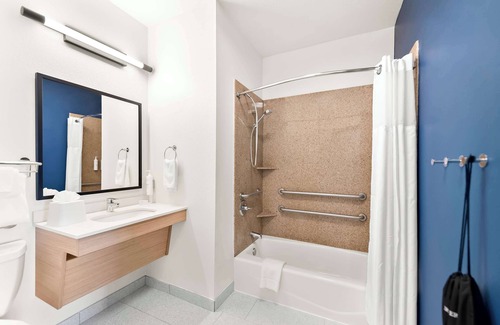 Longview Hotel | Spark by Hilton Longview