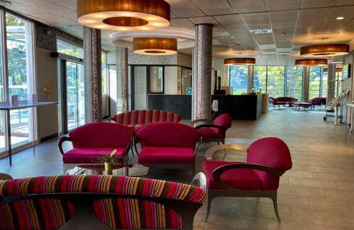 Le Bourg - Gare De Vaise Hotel | Spark by Hilton Lyon Ouest