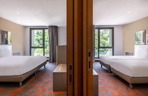 Le Bourg - Gare De Vaise Hotel | Spark by Hilton Lyon Park Saone
