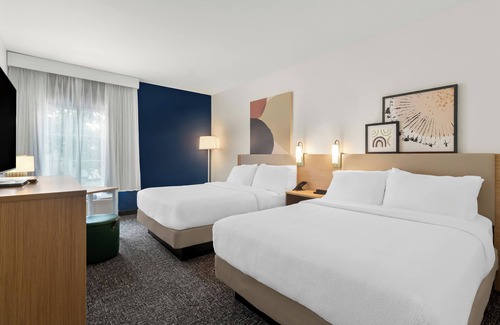 Missouri City Hotel | Spark by Hilton Missouri City