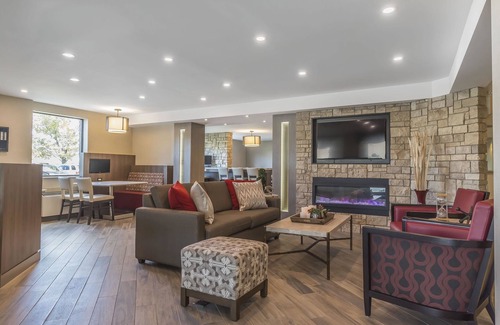 Durham Region Hotel | Spark by Hilton Oshawa