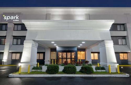 Savannah Hotel | Spark by Hilton Savannah Midtown