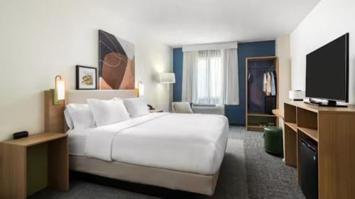 Northeast Mississauga Hotel | Spark by Hilton Toronto Airport