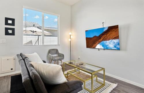 Sundance Apartment | Sparkling Modern Home in Buckeye with Pool,BBQ