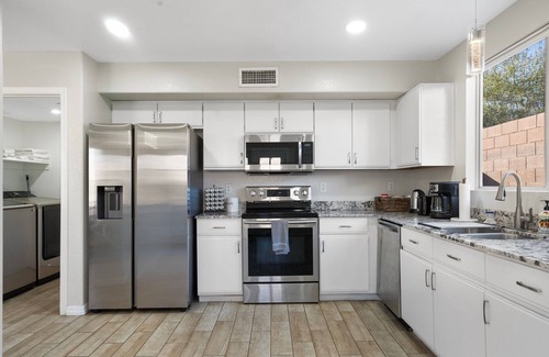 Tucson House | Sparkling Pool | Grill | Pool | Downtown