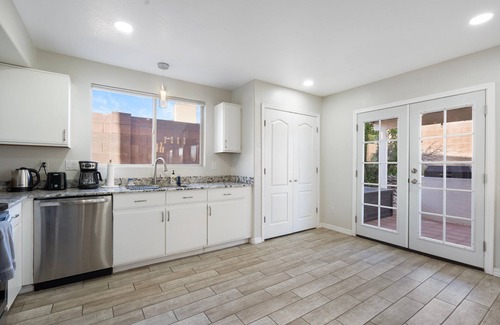 Tucson House | Sparkling Pool | Grill | Pool | Downtown