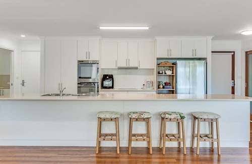 Sawtell House | Sparkling Waters - relaxation meets convenience