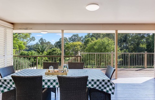 Sawtell House | Sparkling Waters - relaxation meets convenience