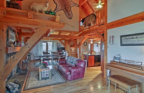 Belle Fourche House | Spearfish Home on 40 Acres w/Private Lake!