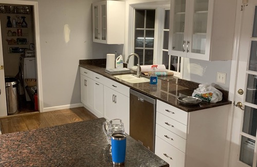 Norwalk House | Special lower holiday rate available Nov 28-Dec 15!