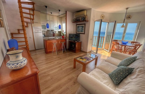 Sitges Apartment | SPECIAL PRICES! Three Terraces with Magnificent views - AC Wifi -Pool