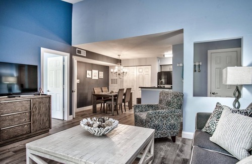 Clearwater Condo | SPECIAL SUMMER PRICES! King-size bed. Free parking. Renovated!