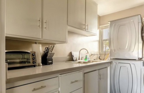 Pasadena Apartment | Specious 1BR IN Pasadena - Central of Pasadena, Walk to Shops