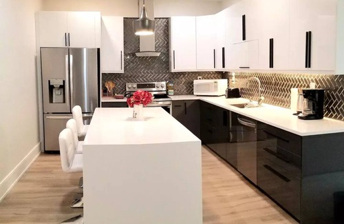 Oakville Apartment | Specious Basement, Brand New custommade home.