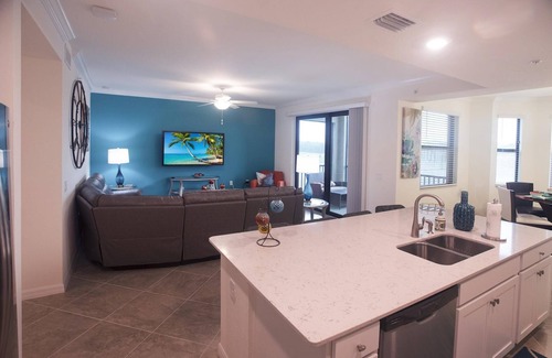 Braden River Condo | Spectacular 2/bed, 2/bath Condo with Lake & Golf View