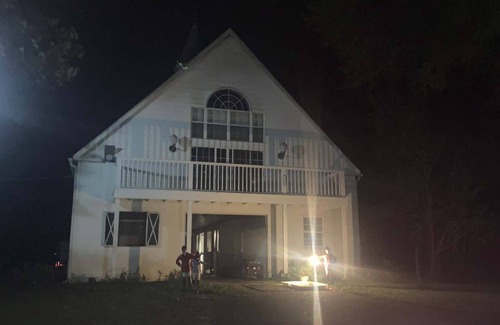 Reddick Cottage | Spectacular 2000sqft Residence