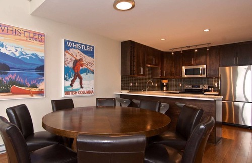 Blueberry Hill Condo | Spectacular 3 bed/2 bath Penthouse with Mtn Views
