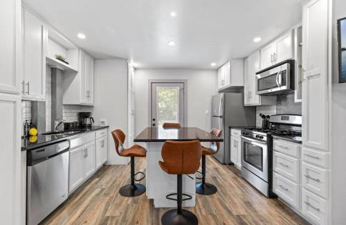 St. Edwards House | Spectacular Austin SoCo Townhome