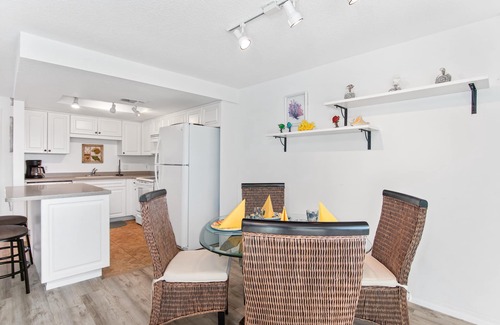 Nokomis Condo | Spectacular Beachfront Living on Casey Key