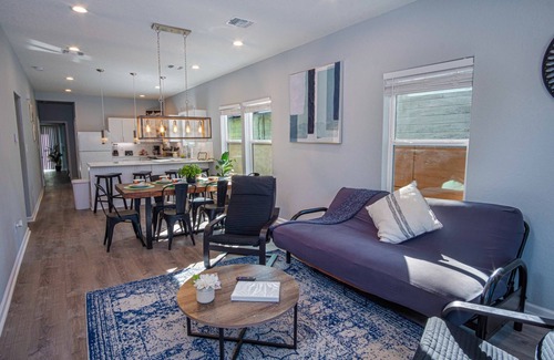 Eastside Promise Neighborhood Cottage | Spectacular Brand New 4br/2.5ba Near DT/Riverwalk