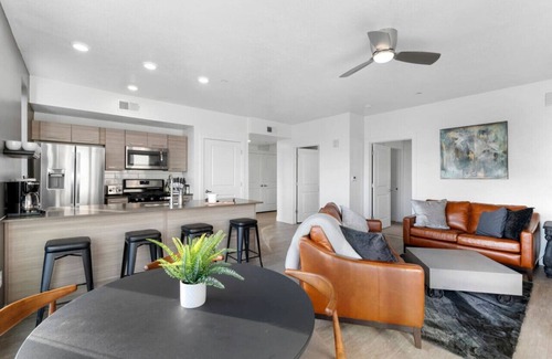 Downtown Salt Lake City Apartment | Spectacular Central City 2BD2BA