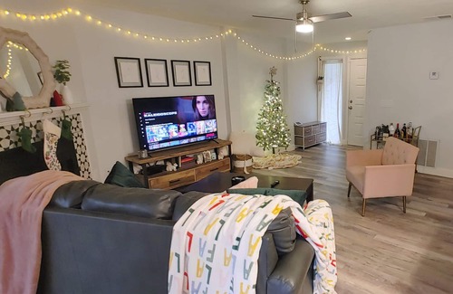 Altamonte Springs Condo | Spectacular Entire 1st Floor Condo Host by Freddie