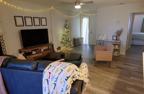 Altamonte Springs Condo | Spectacular Entire 1st Floor Condo Host by Freddie