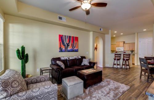 Surprise Apartment | SPECTACULAR Ground Floor Condo Facing gorgeous COURTYARD! condo