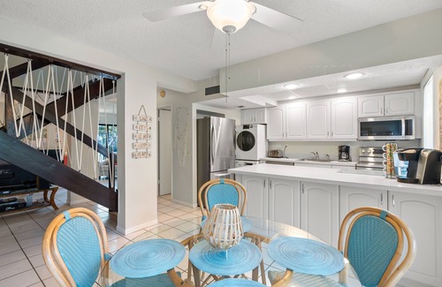 Key Largo House | Spectacular Key Largo Sunsets - 2 bedroom Townhouse sleeps 4