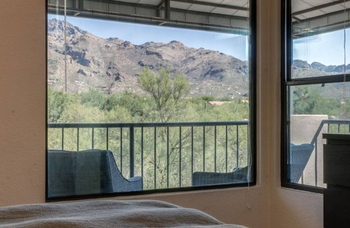Tucson Condo | Spectacular Mountain View! Private Second Floor, Two Bedroom, two bath Condo