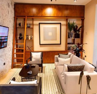 Centro Apartment | Spectacular newly remodelled Colonial House with plunge pool