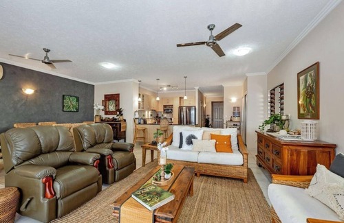 Townsville Apartment | Spectacular Nightlights in this 3Bed 2Bath Apartme