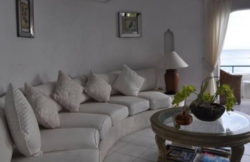 Lazaretto Villa | Spectacular Ocean Front Property