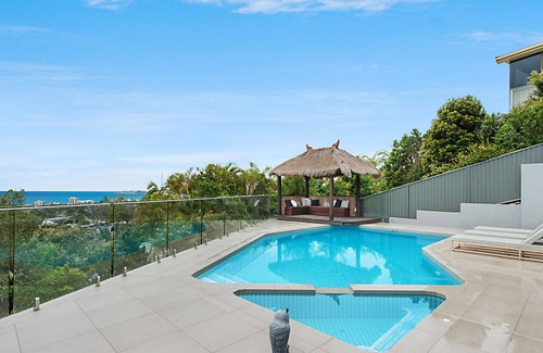 Tugun House | Spectacular Ocean Views - Modern 3 bedroom with Pool