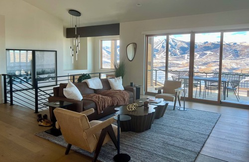 Hideout House | Spectacular Park City 4-bedroom home, with amazing Mountain and Lake views.