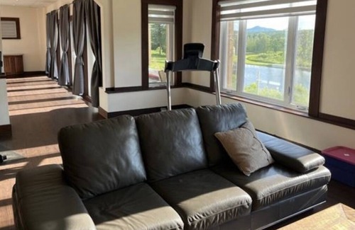 Sutton Cottage | Spectacular & Peaceful cottage with Lake!